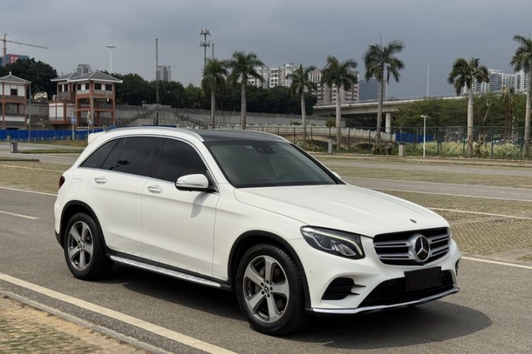 Used Mercedes-Benz GLC 2017 GLC 260 4MATIC Luxury Model
