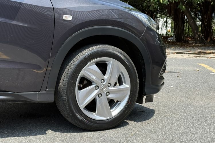 Used Honda Vezel 2020 1.5L CVT Elite Edition Exterior 4