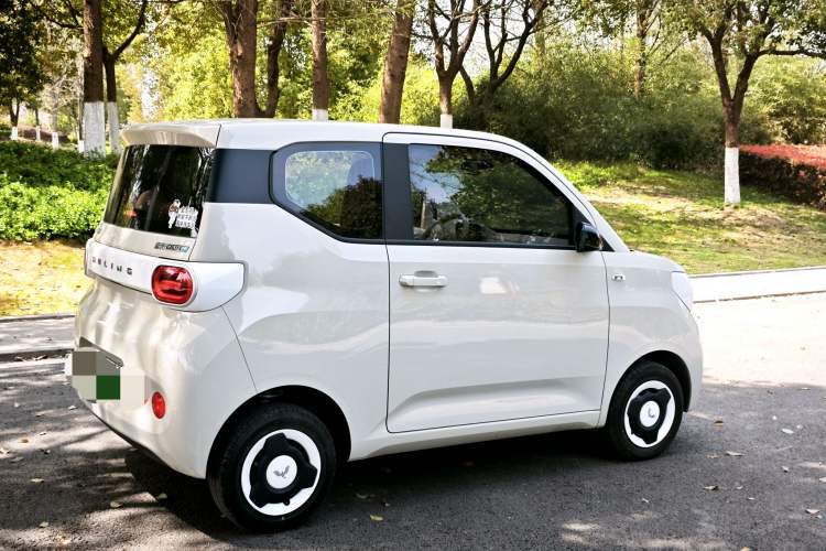 Used Wuling Hongguang MINIEV 2024 3rd Generation 215km Youth Edition
