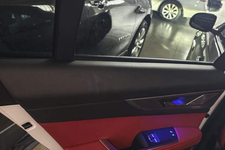 Used Jaguar XEL 2020 2.0T 200 PS R-DYNAMIC S Advanced Sport Edition
