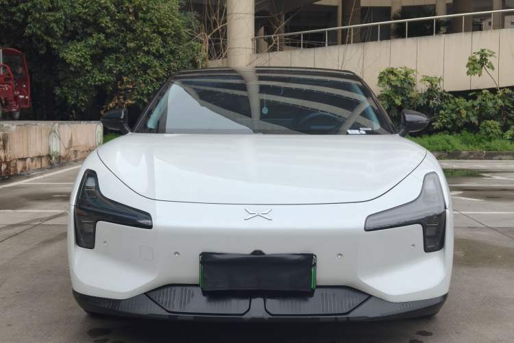 Used XPeng MONA M03 2024 620 with Ultra-Long Range
