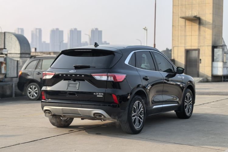 Used Ford Escape 2020 EcoBoost 245 Two-Wheel-Drive Titanium Edition