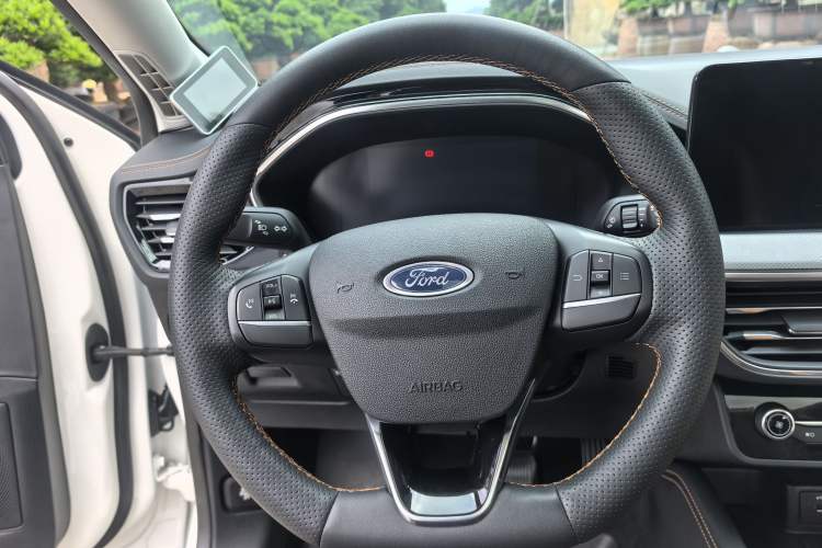 Used Ford Focus 2022 Sedan EcoBoost 180 Automatic Performance Edition