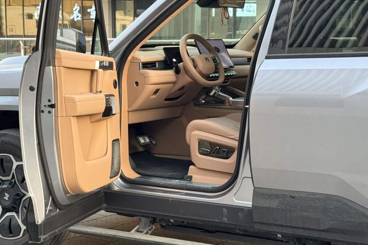 Used Brave warrior M817 2025 Model, Max Interior 10