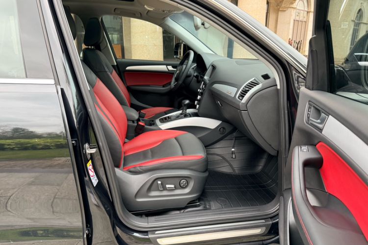 Used Audi Q5 2017 Plus 40 TFSI Technology Model Interior 11