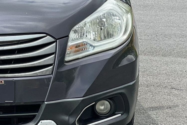 Used Suzuki S-Cross 2014 1.6L CVT Two-Wheel Drive Entry Model