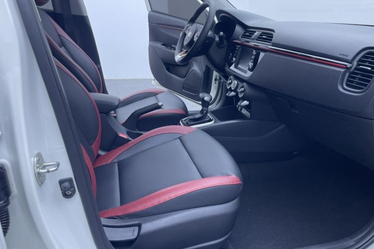 Used Kia KX Cross 2017 1.4L AT GLS
