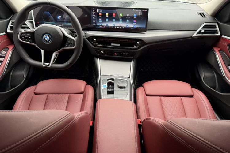 Used BMW i3 2025 eDrive 35 L
