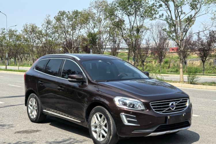 Used Volvo XC60 2017 T5 Smart Upgrade Edition