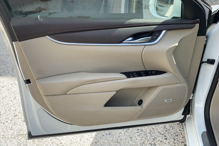 Used Cadillac XTS 2015 28T Comfort Model