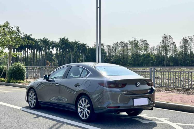 Used Mazda 3 Axela 2020 2.0L Automatic Zhiya Edition
