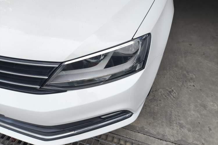 Used Volkswagen Sagitar 2015 1.6L Automatic Comfort Model Exterior 5