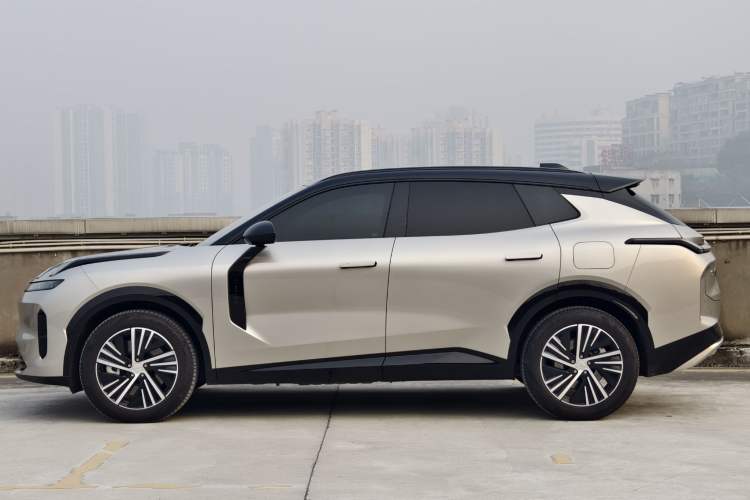 Used Lynk & Co 08 EM-P 2025 245km Ultra-Long Range Halo