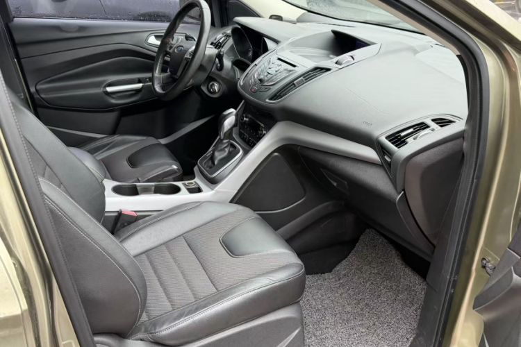 Used Ford Kuga 2015 1.5L GTDi Two-Wheel Drive Fashion Edition Right Front Seat