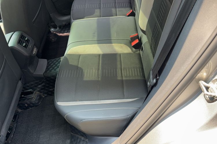 Used Volkswagen T-ROC 2020 230TSI DSG Two-Wheel Drive Advanced Version Left Rear Seat