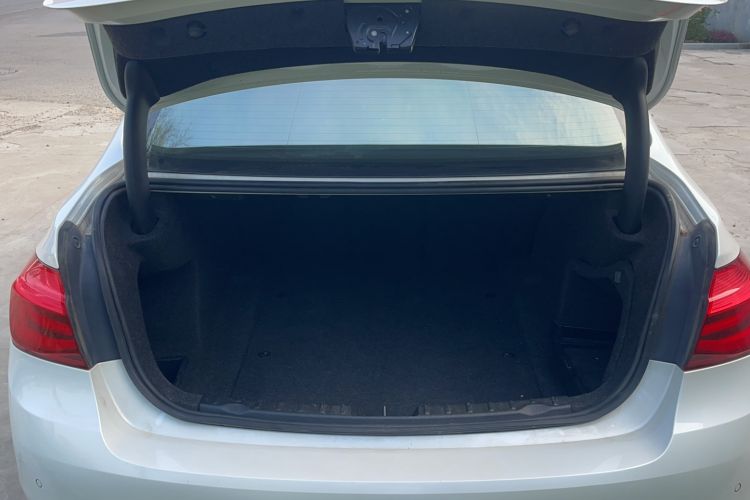 Used BMW 3 Series 2017 320Li Fashion Model Trunk