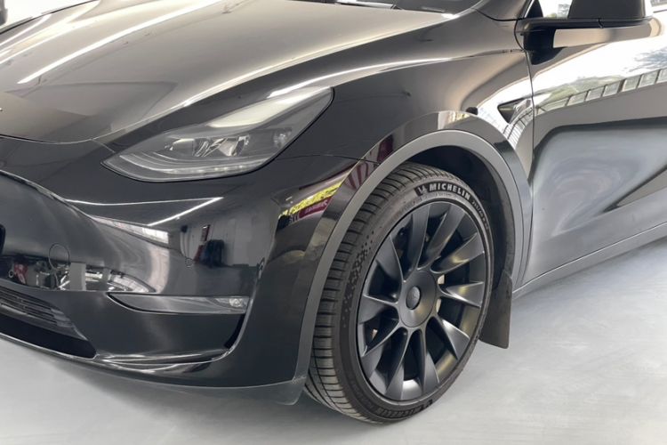 Used Tesla Model Y 2021 Long-Range All-Wheel-Drive Version 3D7