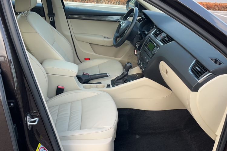 Used Skoda Octavia 2016 1.6L Automatic Smart Drive Edition