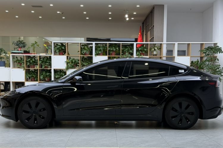 Used Tesla Model 3 2025 Model Revised Rear-Wheel-Drive Version Exterior 1