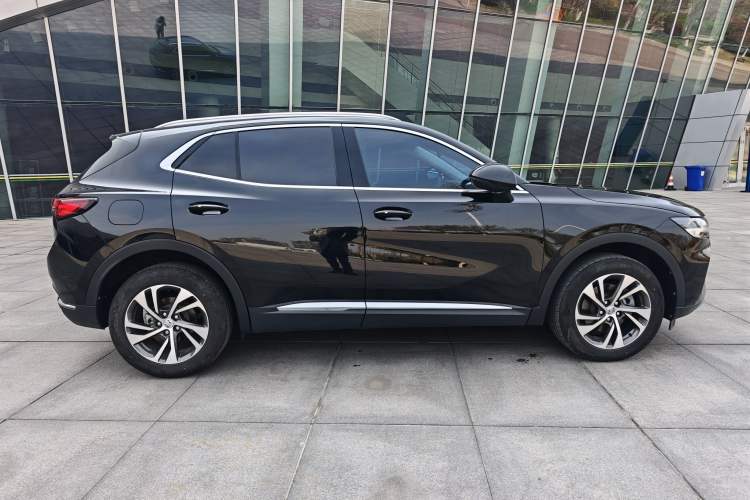 Used Buick Envision 2023 Encore S 552T Two-Wheel Drive Luxury Model
