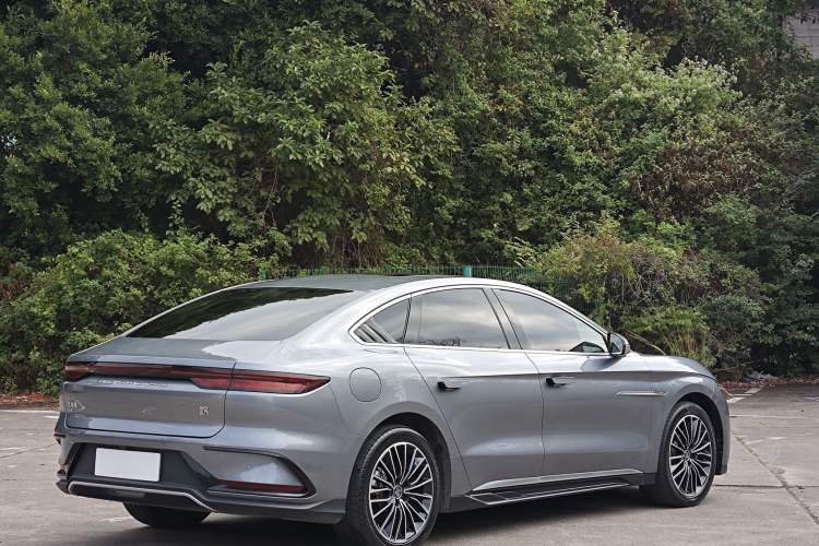 Used BYD Han 2023 EV Champion Edition 506KM Front-Wheel-Drive Premium Model
