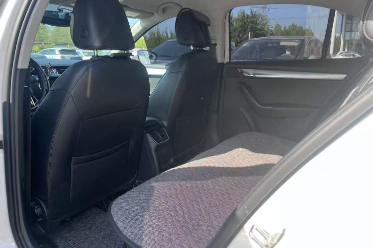 Used Skoda Octavia 2017 1.6L Automatic Chuanxing Edition
