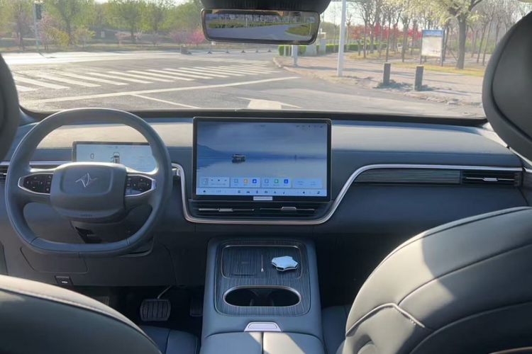 Used Dongfeng eπ eπ008 2024 210Max Range-Extended Version 6 Seats
