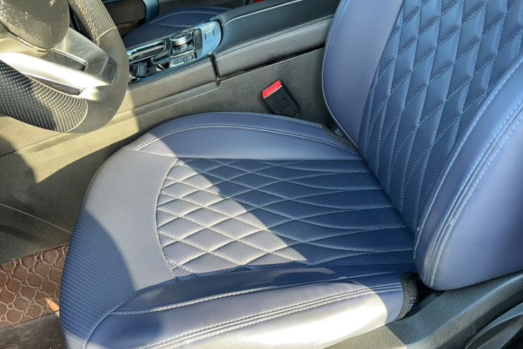 Used BAIC Off-Road BJ40 2023 2.0D Automatic Four-Wheel Drive Blade Hero Edition Pioneer Type
