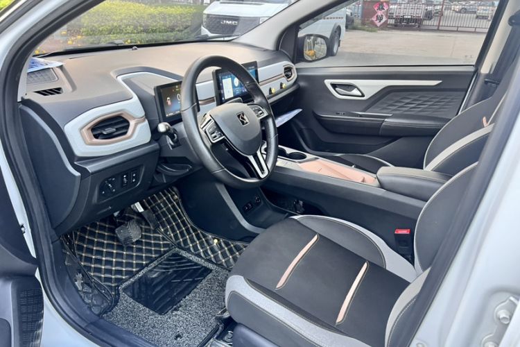 Used SOL E10X 2021 302 km Range Luxury Version 31.4 kWh