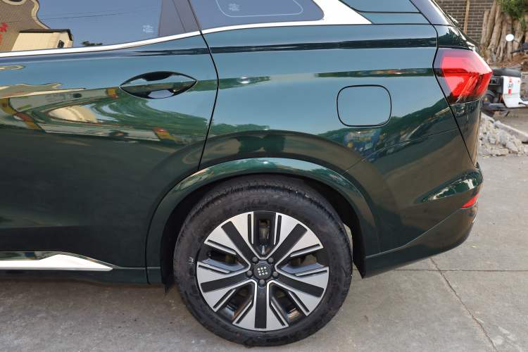 Used Landian E5 PLUS 2025 165 km Long-Range Travel Custom Edition 7 Seats