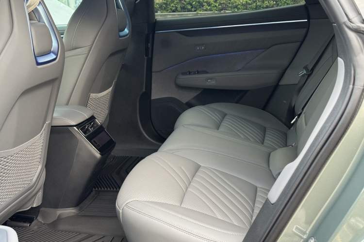 Used Zeekr 001 2024 YOU Edition 100 kWh All-Wheel Drive