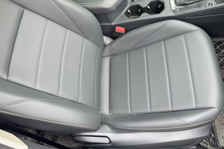 Used Volkswagen Lavida 2021 1.5L Automatic Comfort Edition Right Front Seat