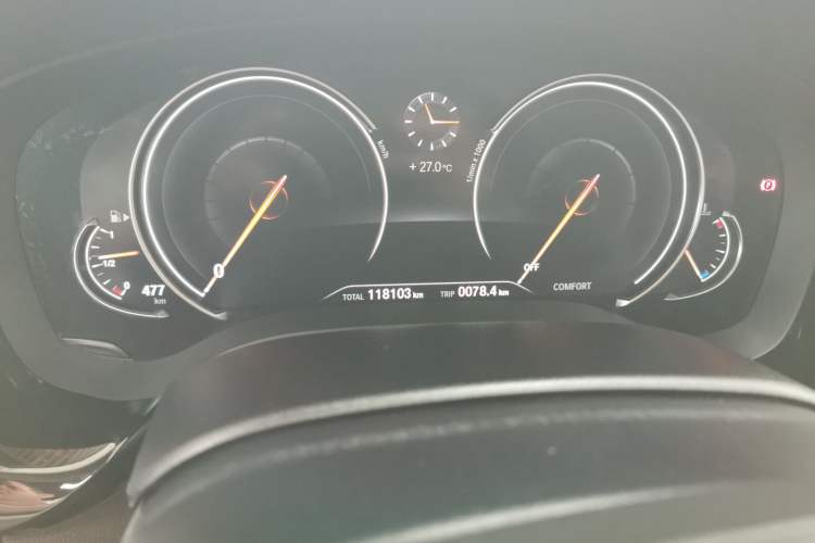 Used BMW 5 Series 2018 Revised Version 530Li Leading Edition Luxury Package Odometer Close Up