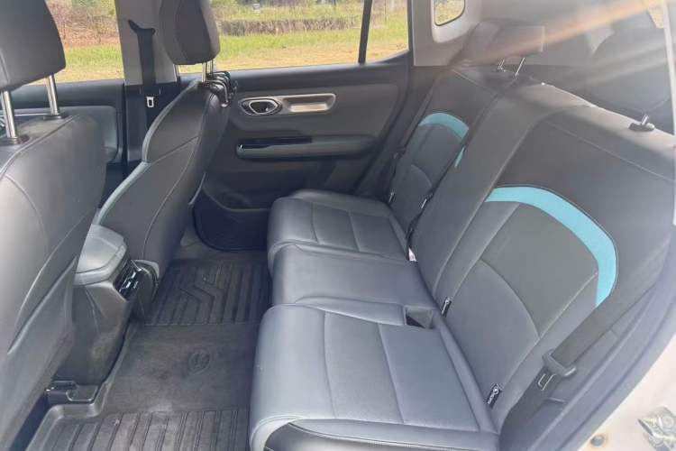 Used AION Y 2023 Plus 510 Smart Edition