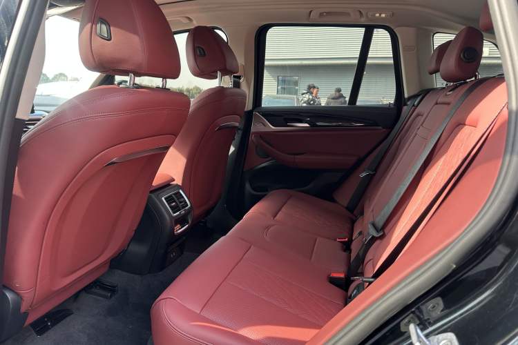 Used BMW iX3 2024 Leading Model