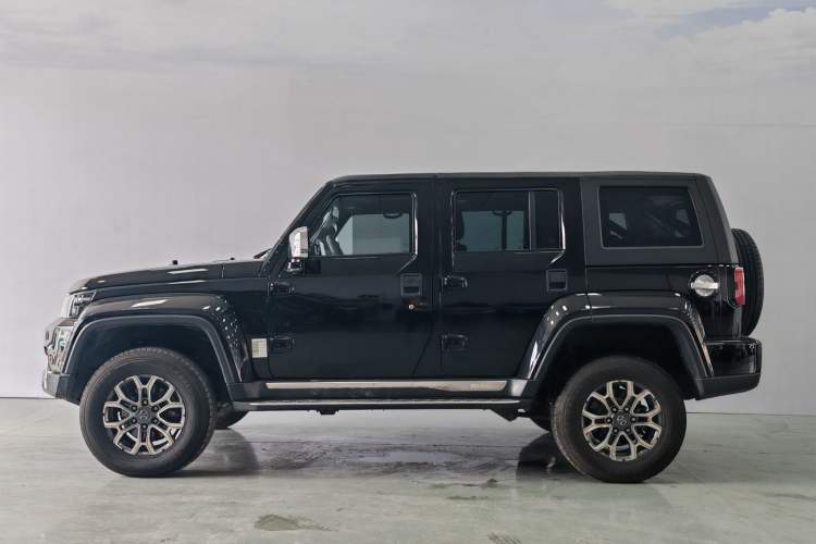 Used BAIC Off-Road BJ40 2019 2.3T Automatic Four-Wheel Drive Urban Hunter Edition Flagship Model China VI Emission Standard