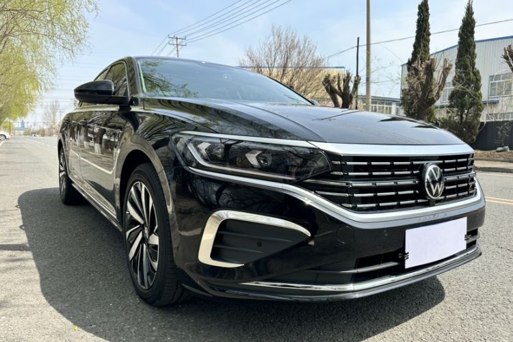 Used Volkswagen Passat 2024 380TSI Dragon Edition Exterior 1