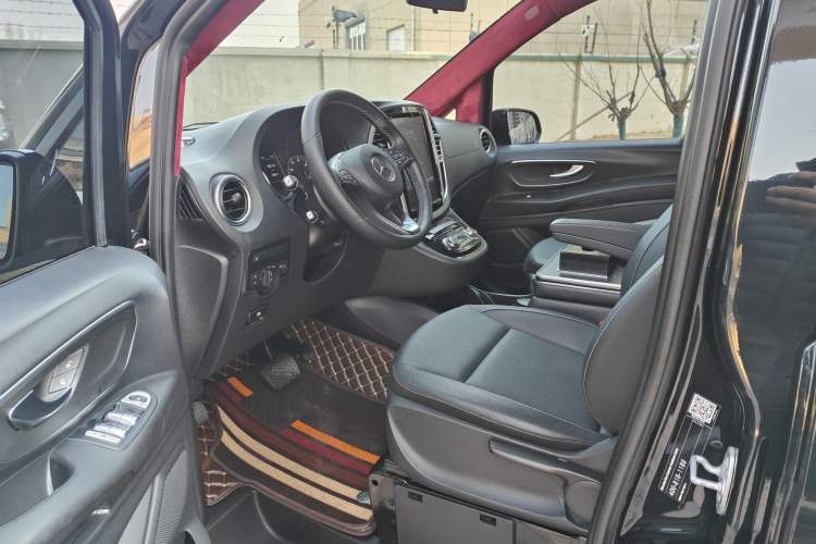 Used Mercedes-Benz Vito 2018 2.0T Business Version China VI Emission Standard