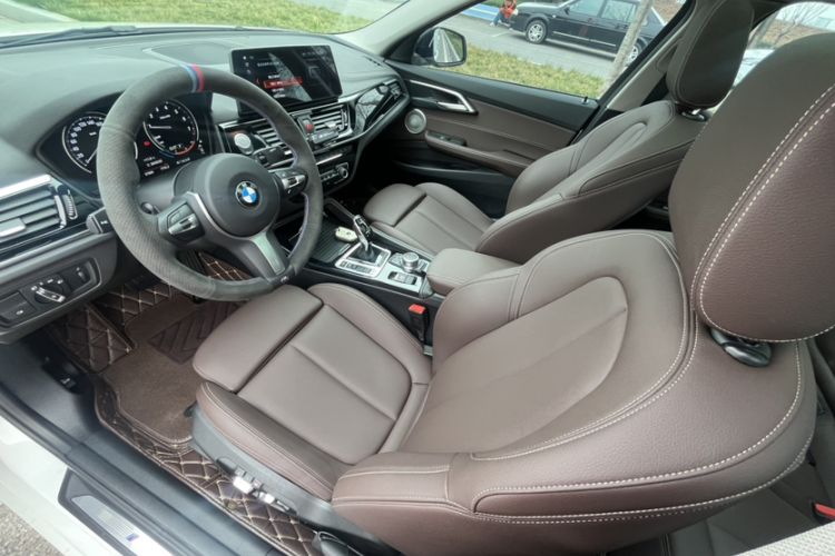 Used BMW 1 Series 2023 120i M Sport Night Edition Interior 5
