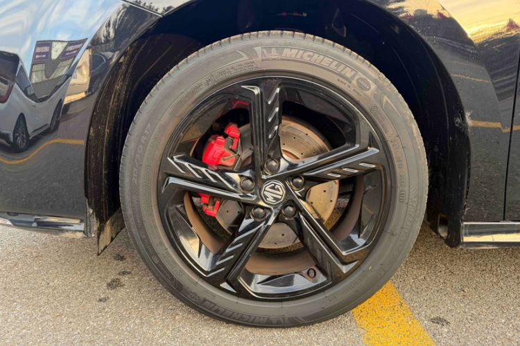 Used MG 5 Scorpio 2022 1.5T Trophy Sport Luxurious Edition