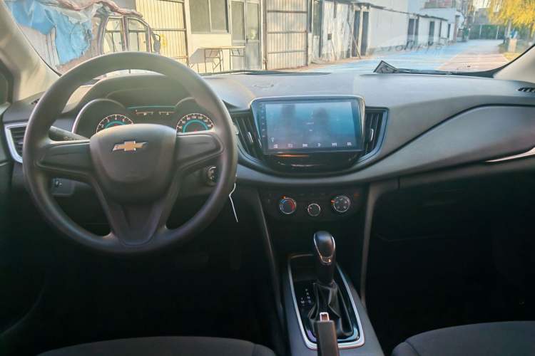 Used Chevrolet Cavalier 2019 320 Automatic Enjoyment with Sunroof Interior 1