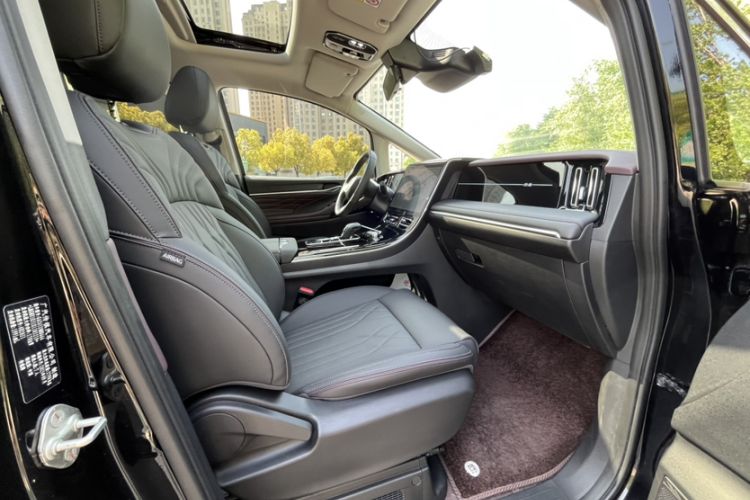 Used GAC Trumpchi M8 2024 Master Series 400T Prestige Edition Interior 2