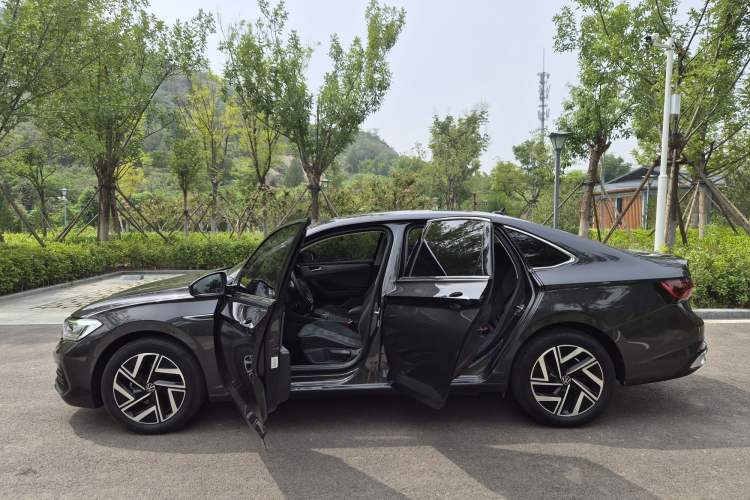 Used Volkswagen Sagitar 2023 300TSI DSG Excellence Edition