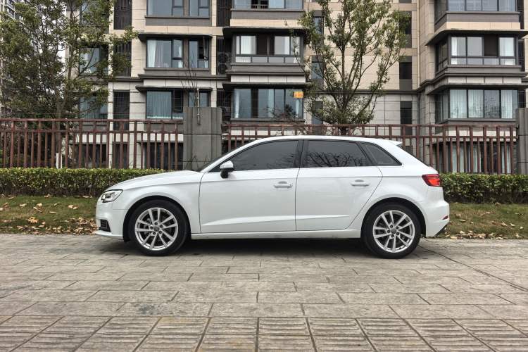 Used Audi A3 2020 Restyled Sportback 35 TFSI Entry-Level China VI Emission Standard
