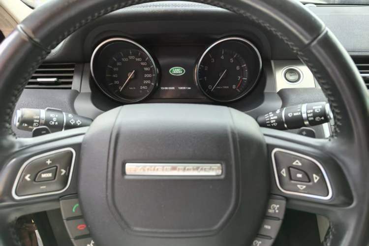 Used Land Rover Range Evoque 2015 2.0T 5-Door Luxury Edition