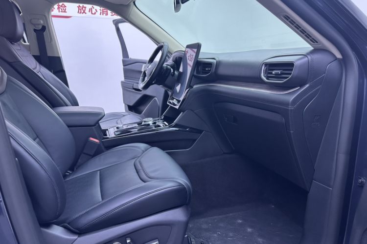 Used Ford Explorer 2020 EcoBoost 285 4x4 Platinum Edition 6 Seats