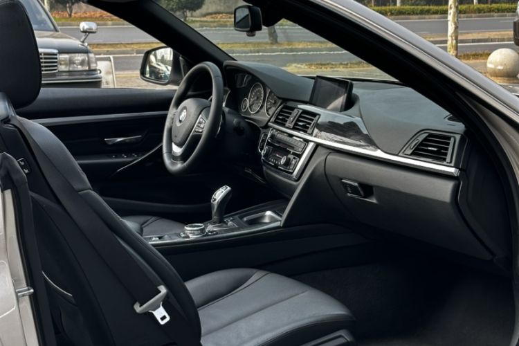 Used BMW 4 Series 2014 428i Convertible Luxury Design Package