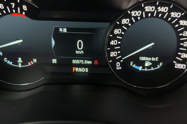 Used Lincoln MKC 2017 2.0T Two-Wheel Drive Deluxe Edition
