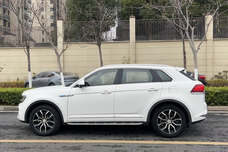 Used Zotye Domy X7 2017 1.8T Manual Luxury Model
