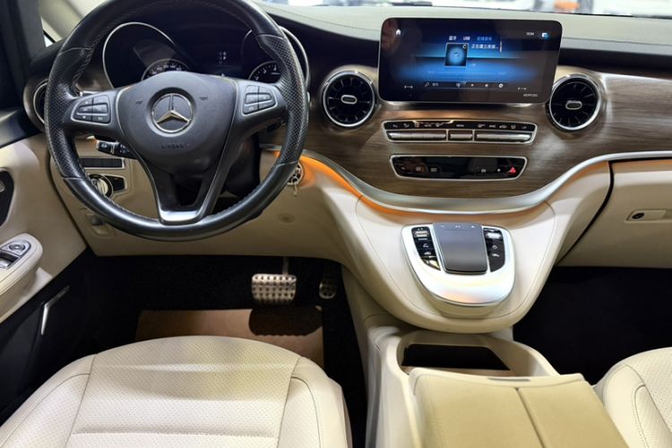 Used Mercedes-Benz V-Class 2016 V 260 Avantgarde Edition